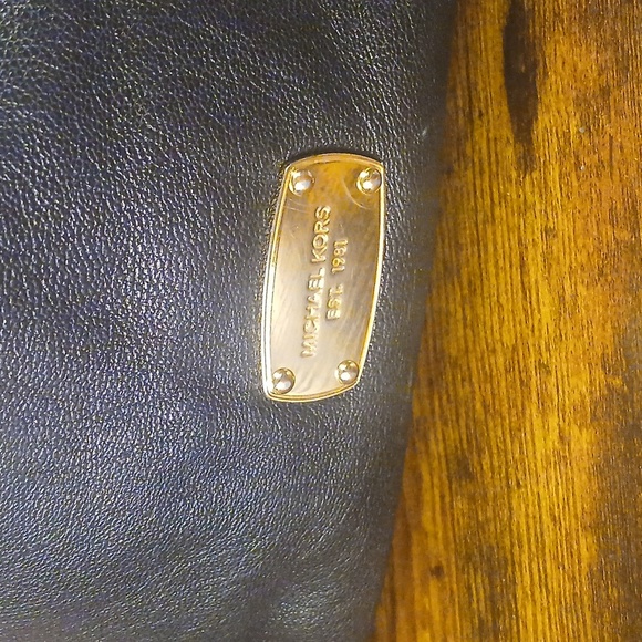 Michael Kors Black Bedford Leather Shoulder/Crossbody/ Handbag - Picture 6 of 15